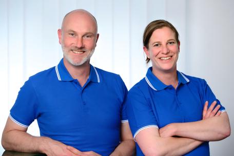 Teambild von Dr. Ilberg und Frau Sandmann